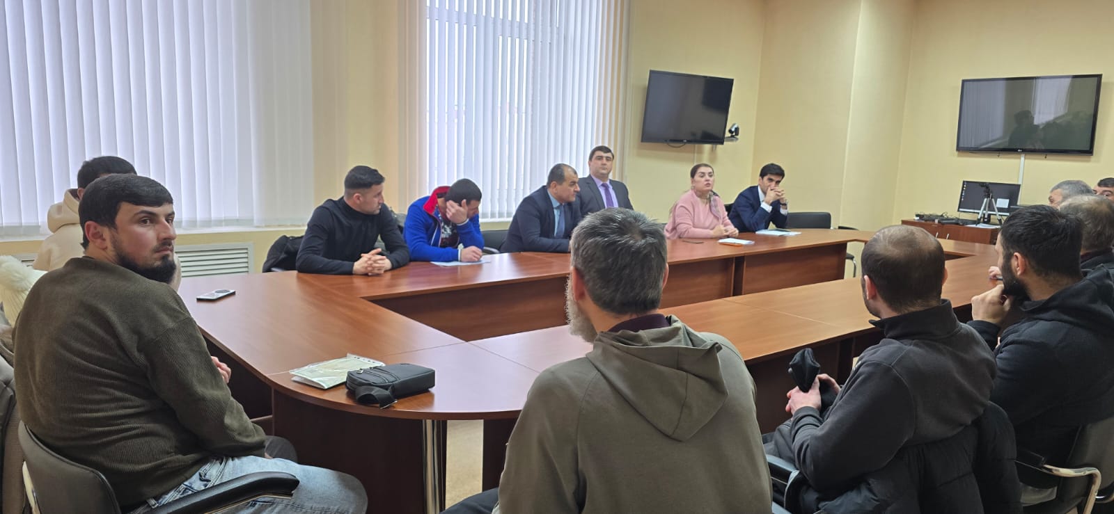 Мулоқот бо шаҳрвандон дар шаҳри Омск